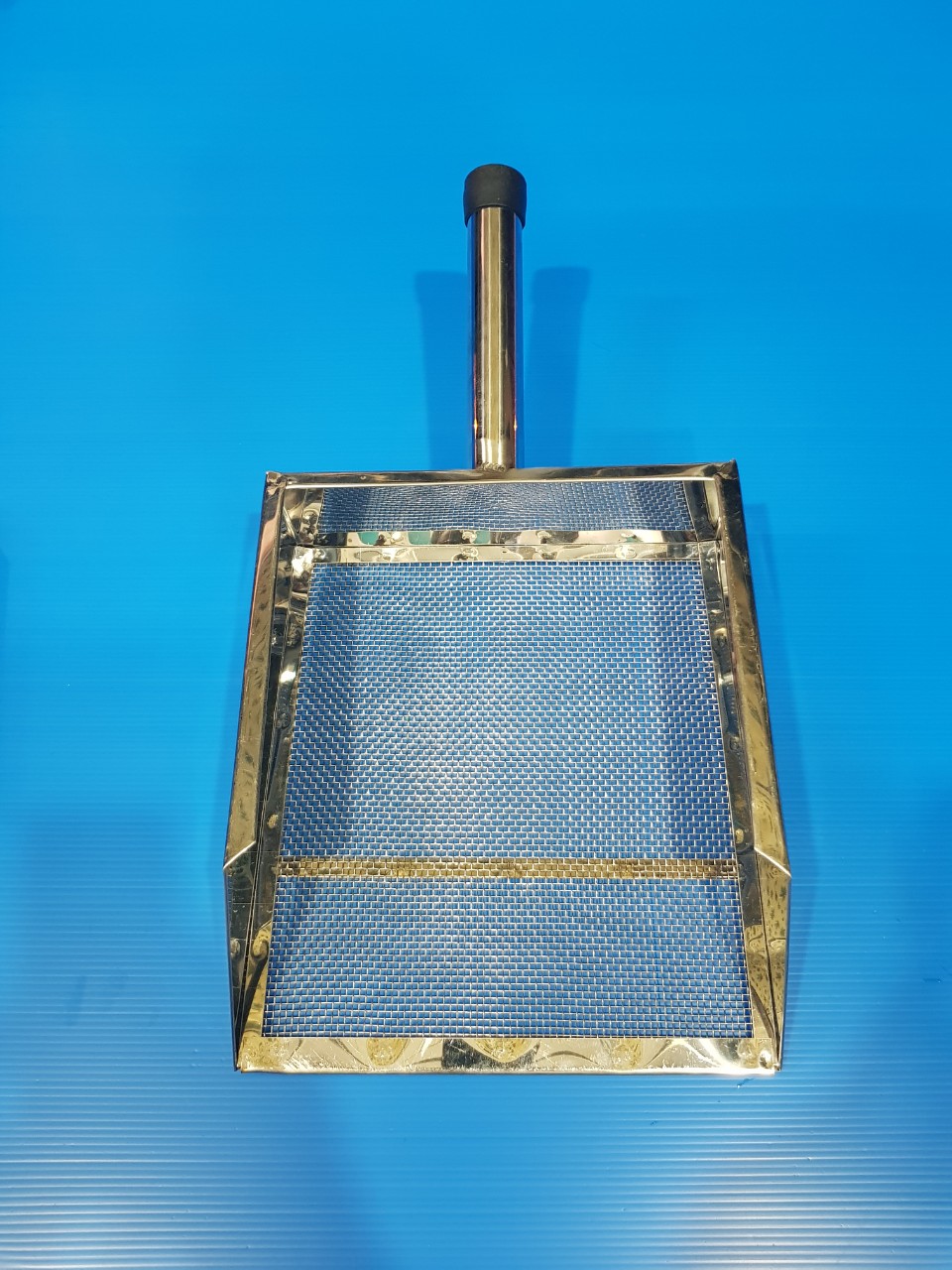 Sàn cát , sàn phân gà  sắt + inox (Đại 30x35)