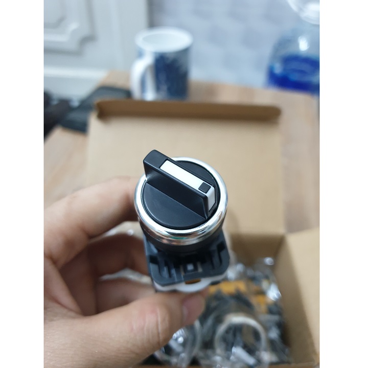 Chuyển mạch 3 vị trí La38 20x3