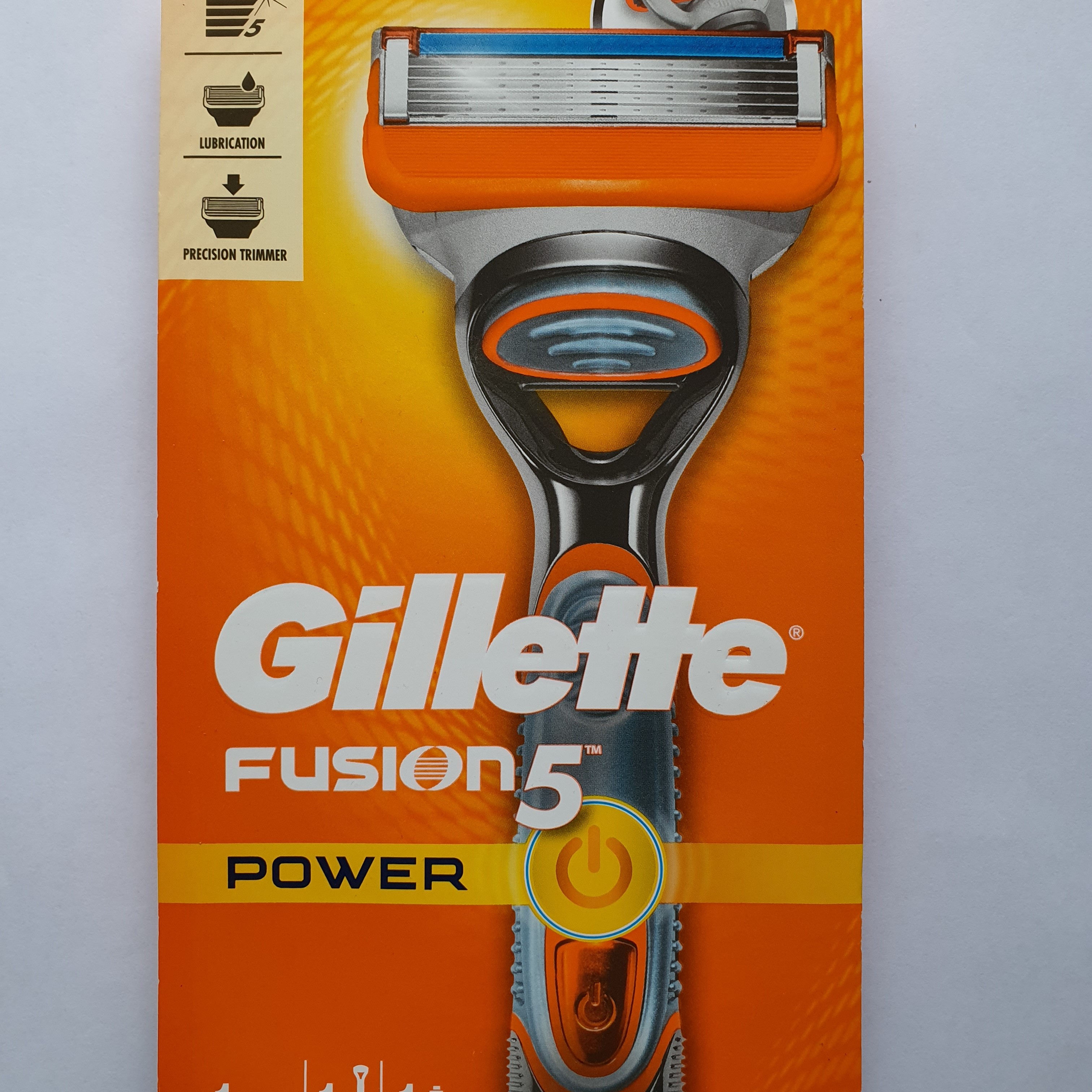 Dao cạo râu Gillette Fusion Power chạy pin (1 Cán + 1 đầu dao + 1 pin)