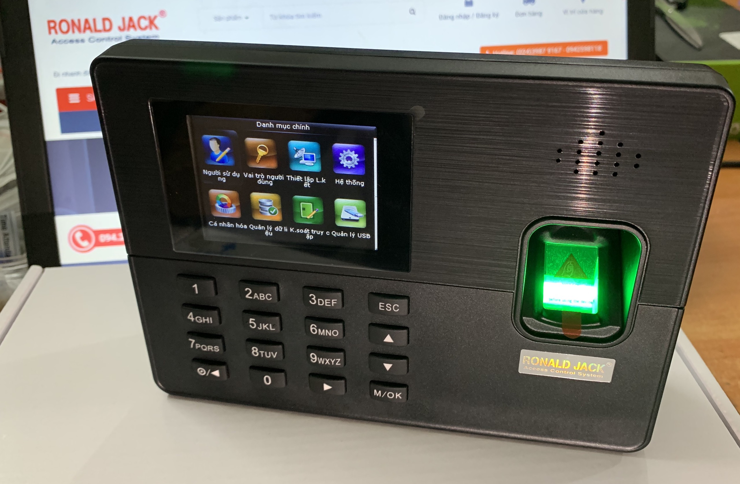 Máy Chấm Công Ronald Jack RJ-818