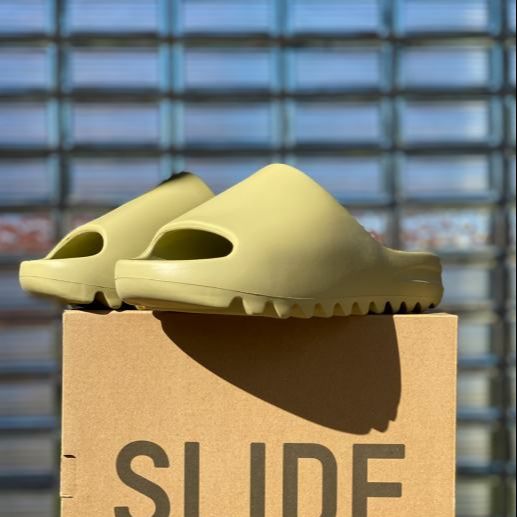 Dép Yeezy Slide Resin màu vàng nhạt ( Full box)