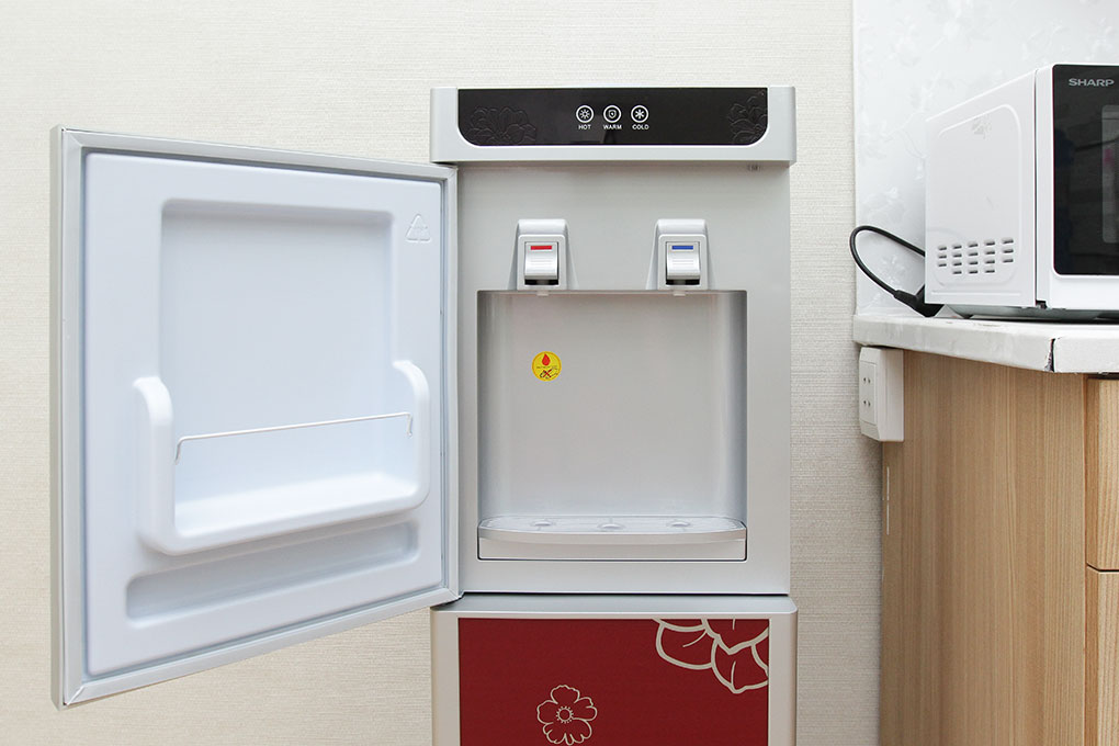 [HCM]Cây nước nóng lạnh Kangaroo KG40N