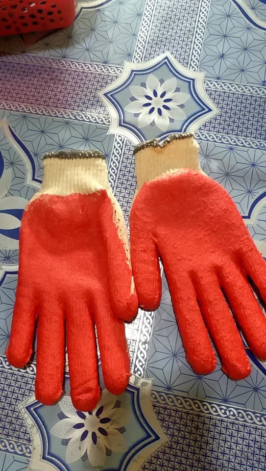 10 pair of gloves red paint, workwear, gardening