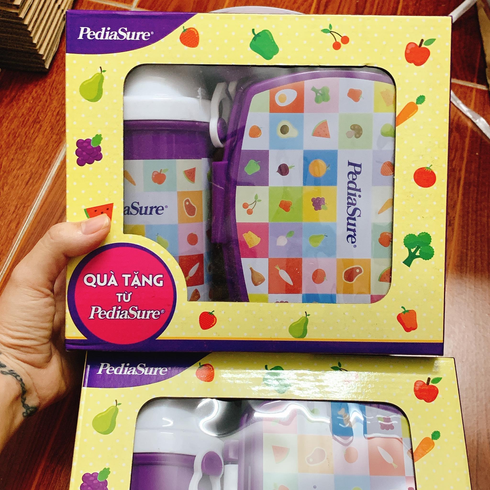 Bộ hộp cơm bình nước Pediasure
