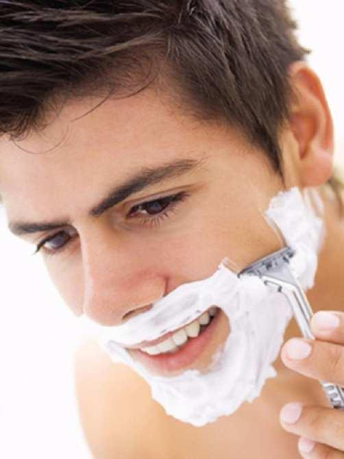 Bọt cạo râu Schick ShaveGuard 200g - Nhật Bản