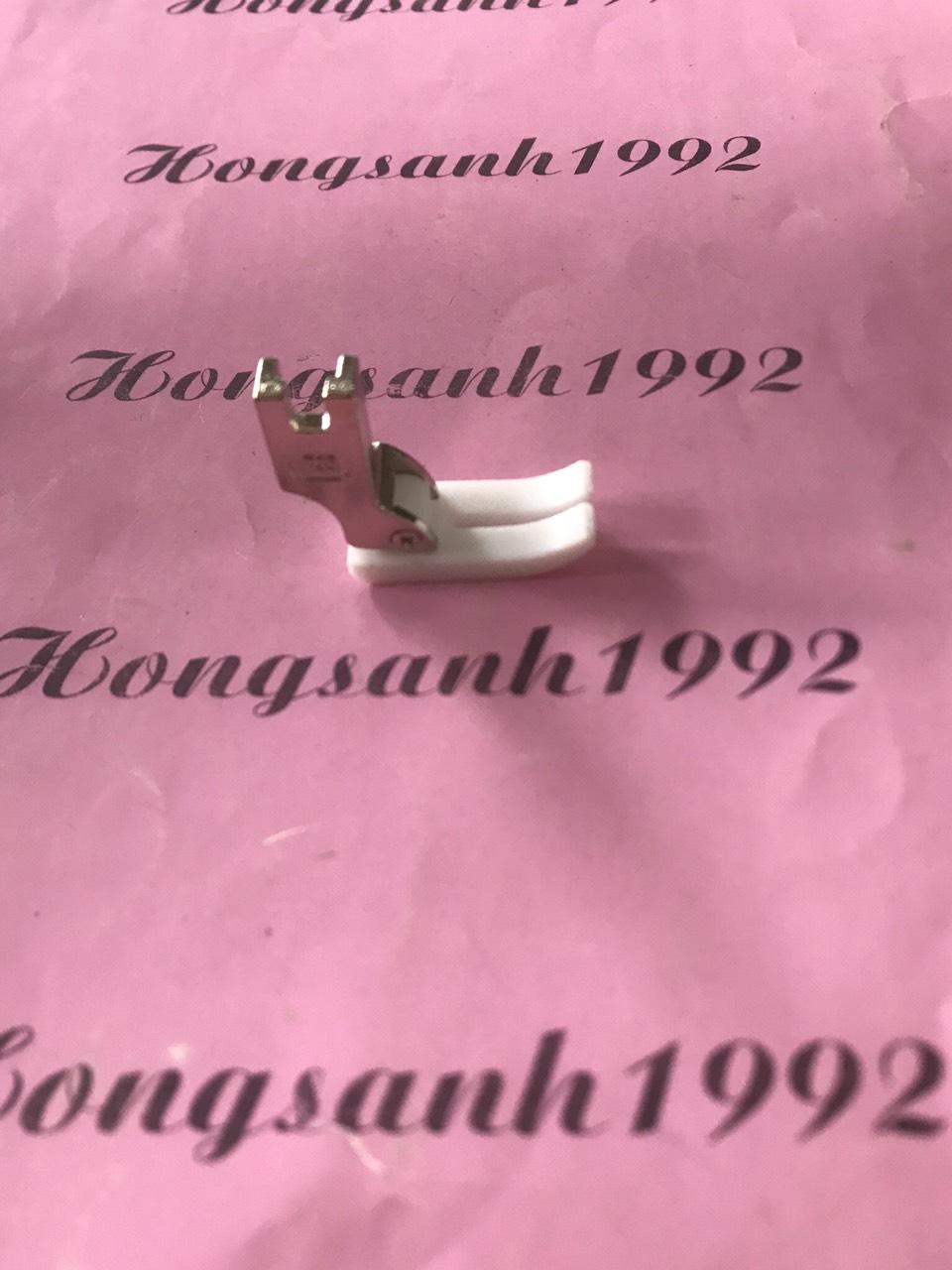 CHÂN VỊT NHỰA CHẺ SỬ DỤNG CHO MÁY MAY 1 KIM CÔNG NGHIỆP