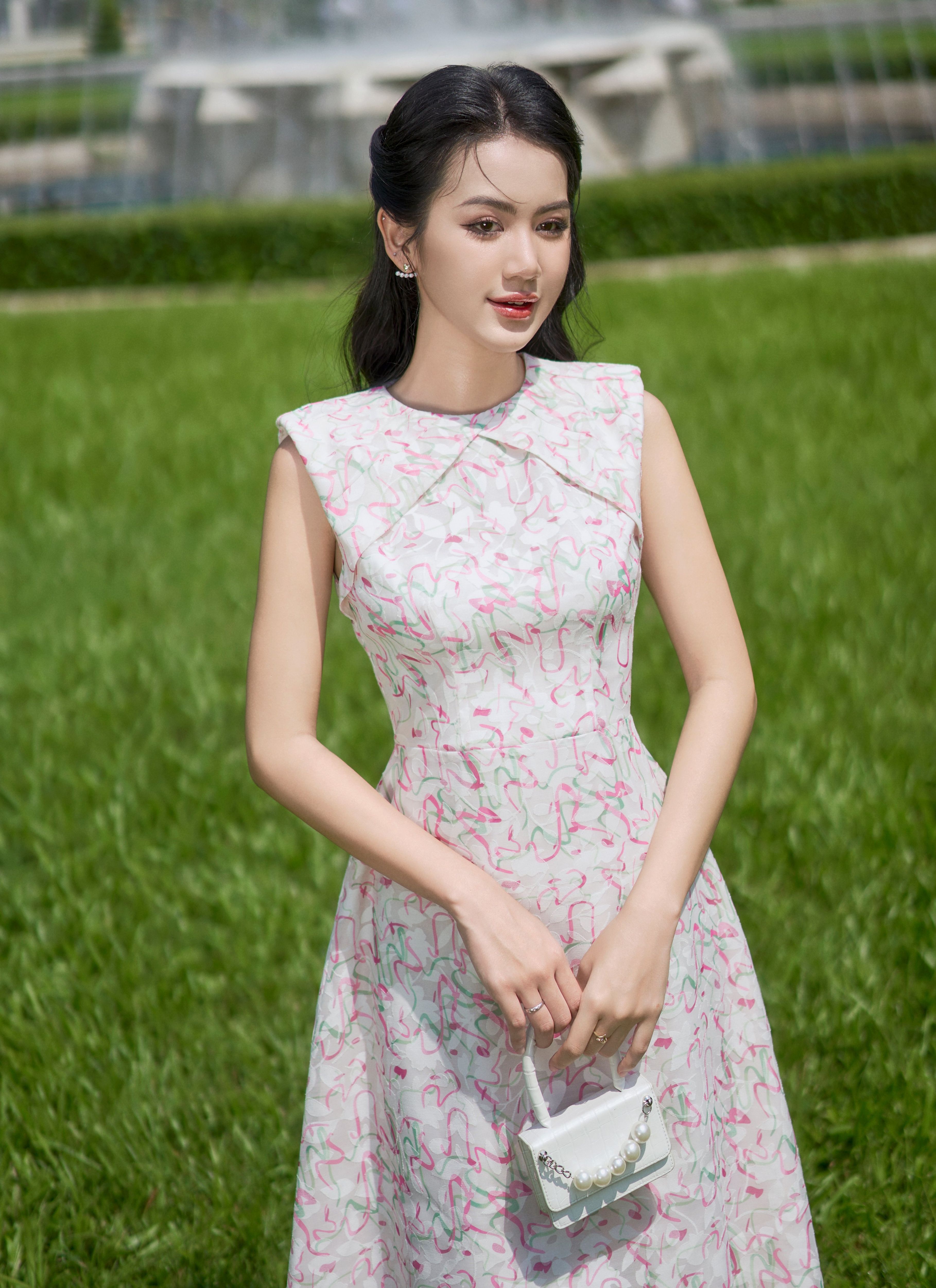 Voucher siêu sale 15% OLV - Đầm Sean Floral Dress