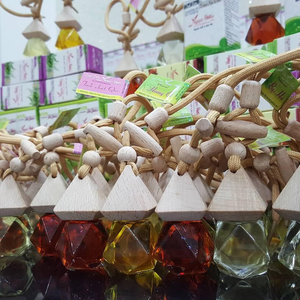 TINH DẦU TREO XE Ô TÔ 8 MÙI HƯƠNG ĐẶC BIỆT SẢ JAVA