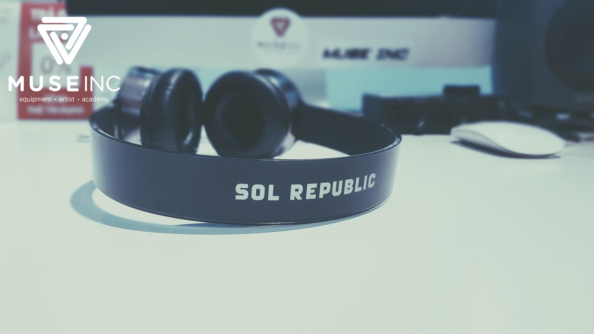 Headphone SOL Republic Tranks HD V10