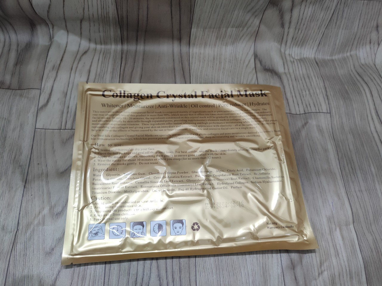 Mặt nạ mặt collagen vàng