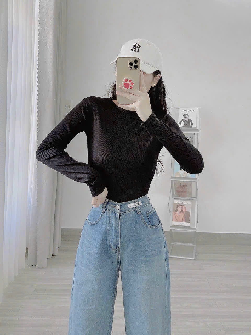Áo thun ôm gân tăm cổ tròn tay dài