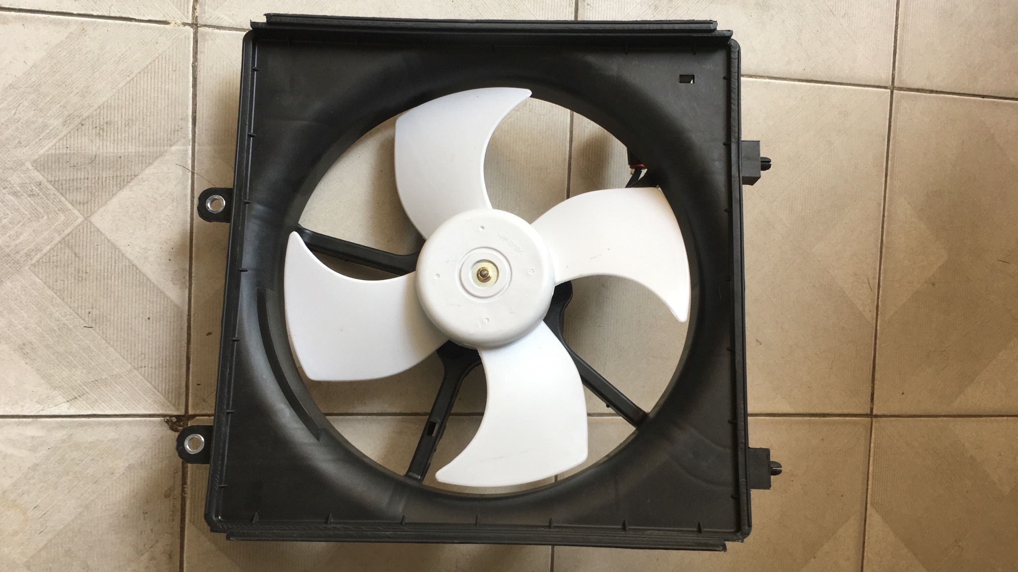 Quạt dàn nóng Dongben X30