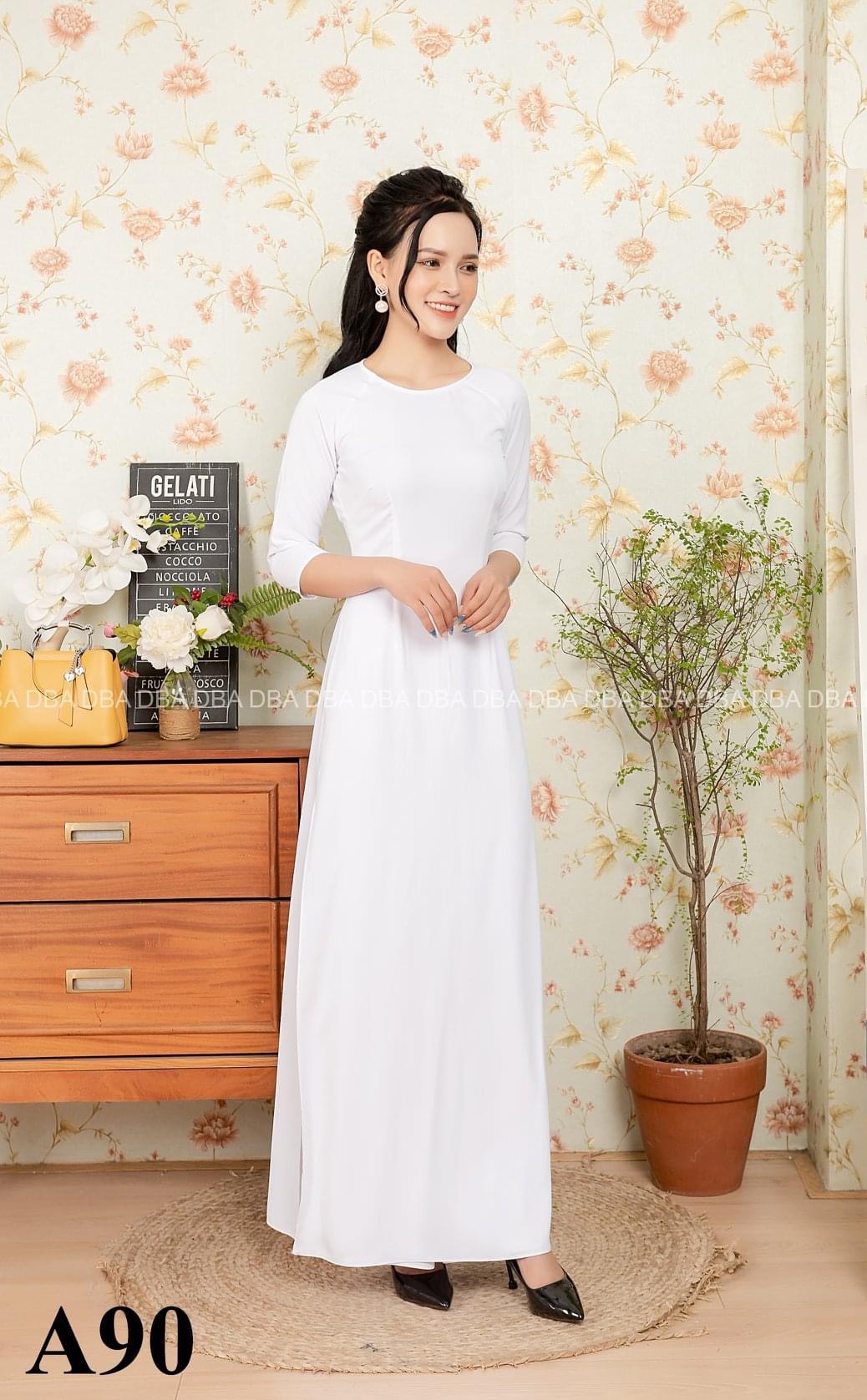Áo dài trơn lụa nhật  một màu  cổ tròn tôn dáng