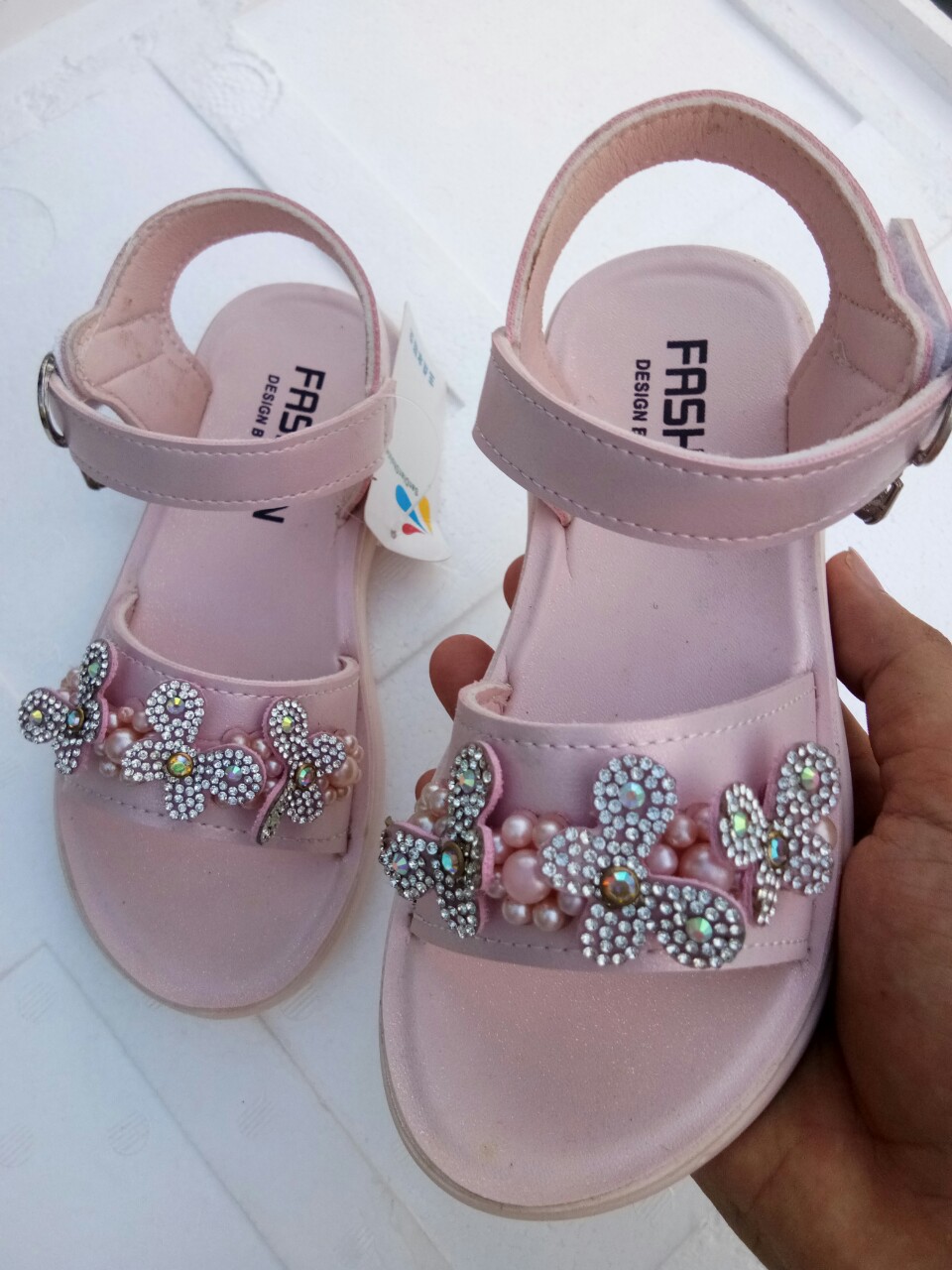 dép sandal trẻ em khâu quai