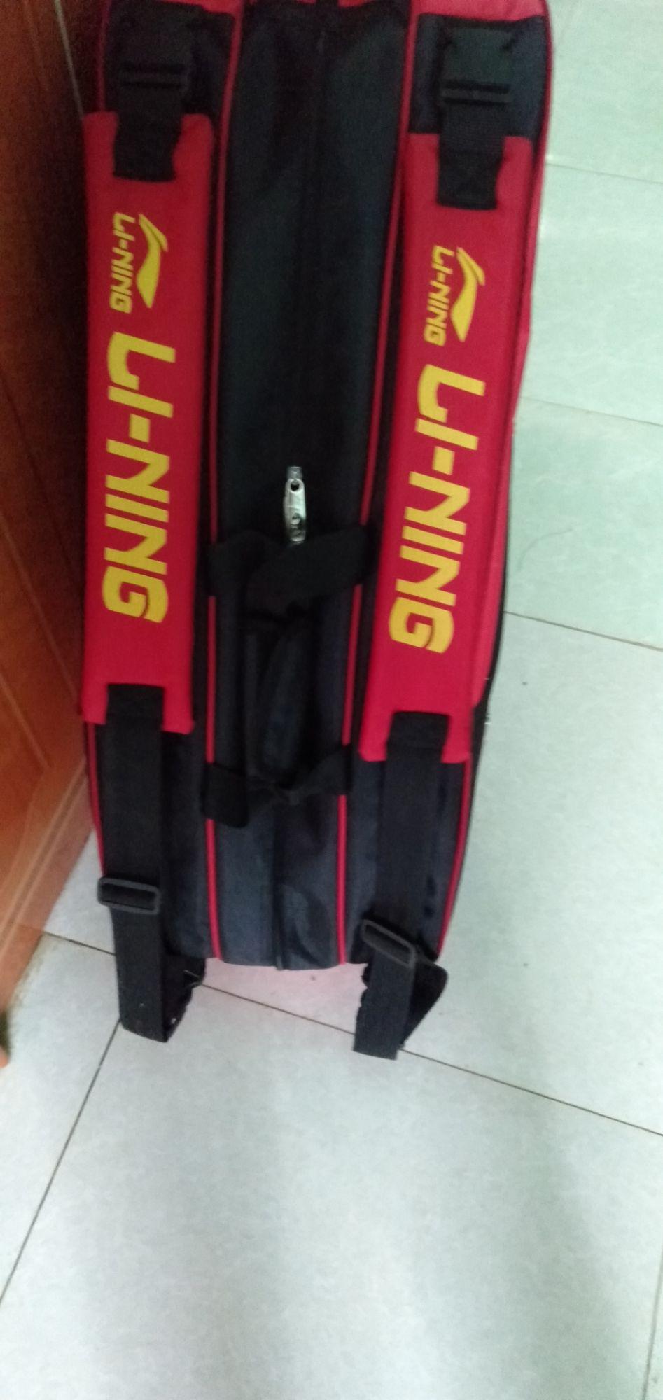 Bao vợt cầu lông 3 ngăn chính