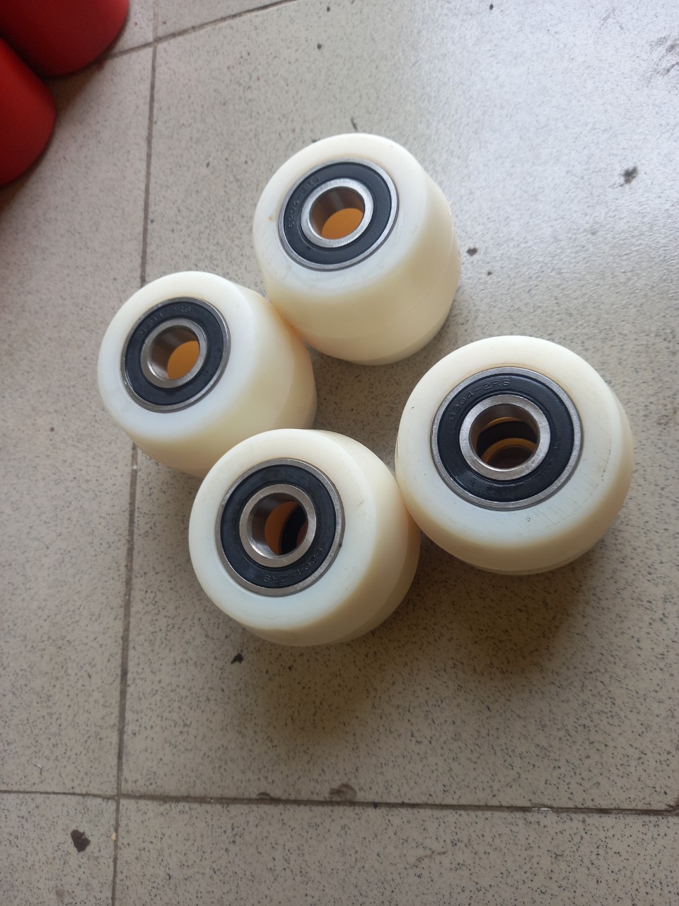 Bộ 4 bánh xe nâng tay phi 80x70 bạc đạn 6204