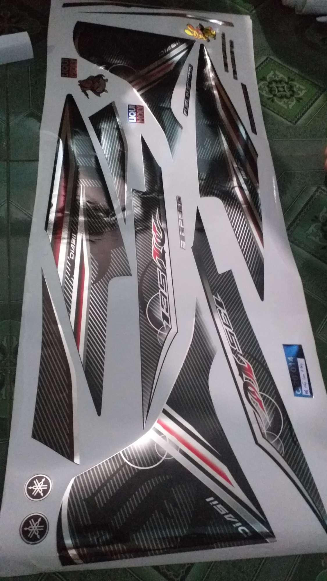 Tem rời crom dán xe ex 135