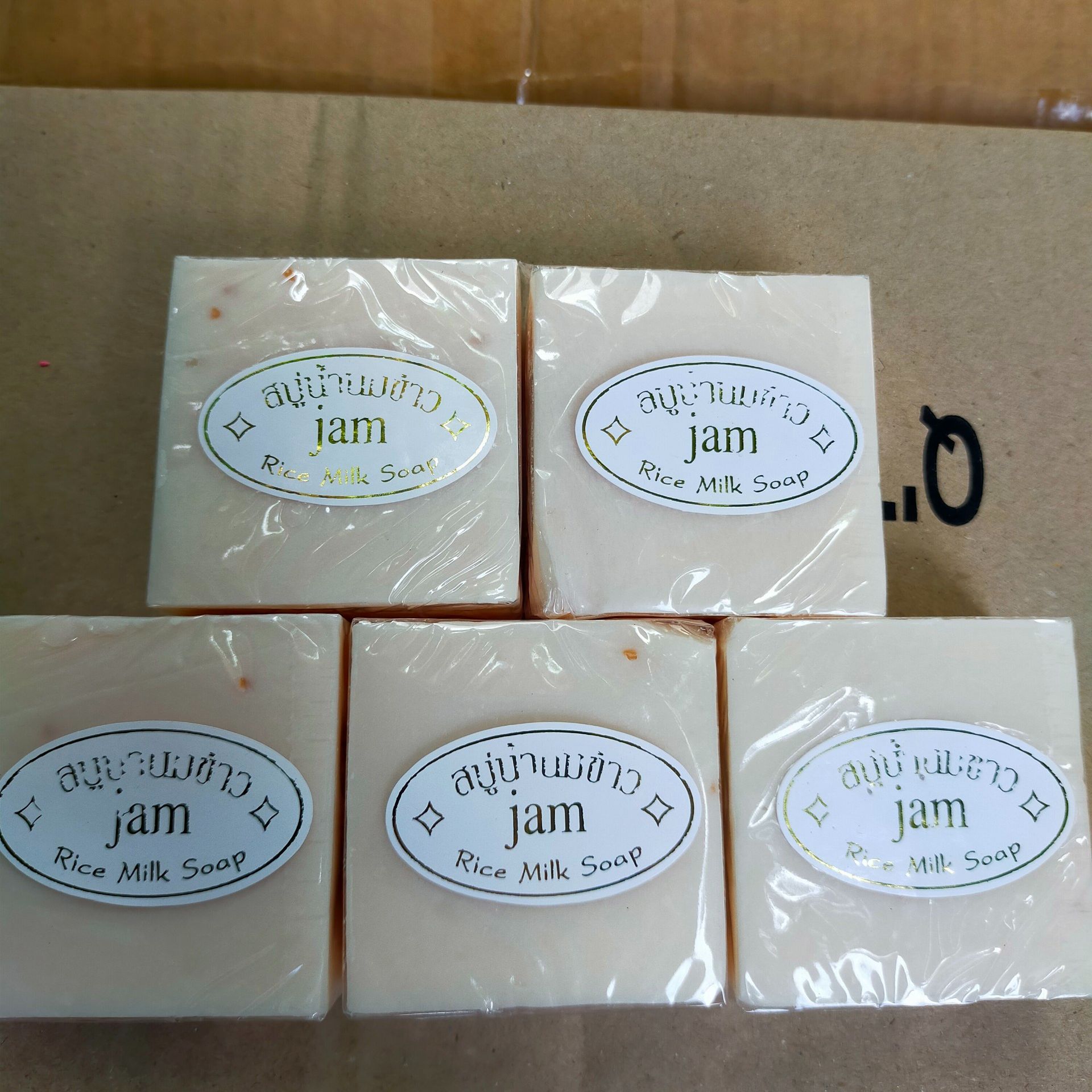 XÀ PHÒNG CÁM GẠO THÁI LAN (COMBO 5 CỤC)