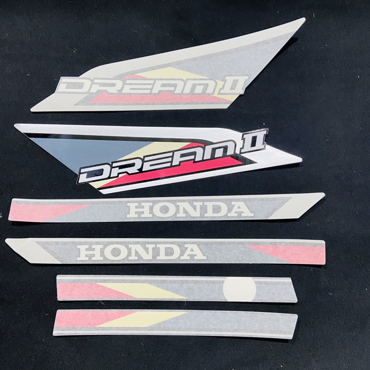 [HCM]( TEM HỒNG ) Bộ tem rời dán xe Dream 2 thái đời đầu xe màu nâu