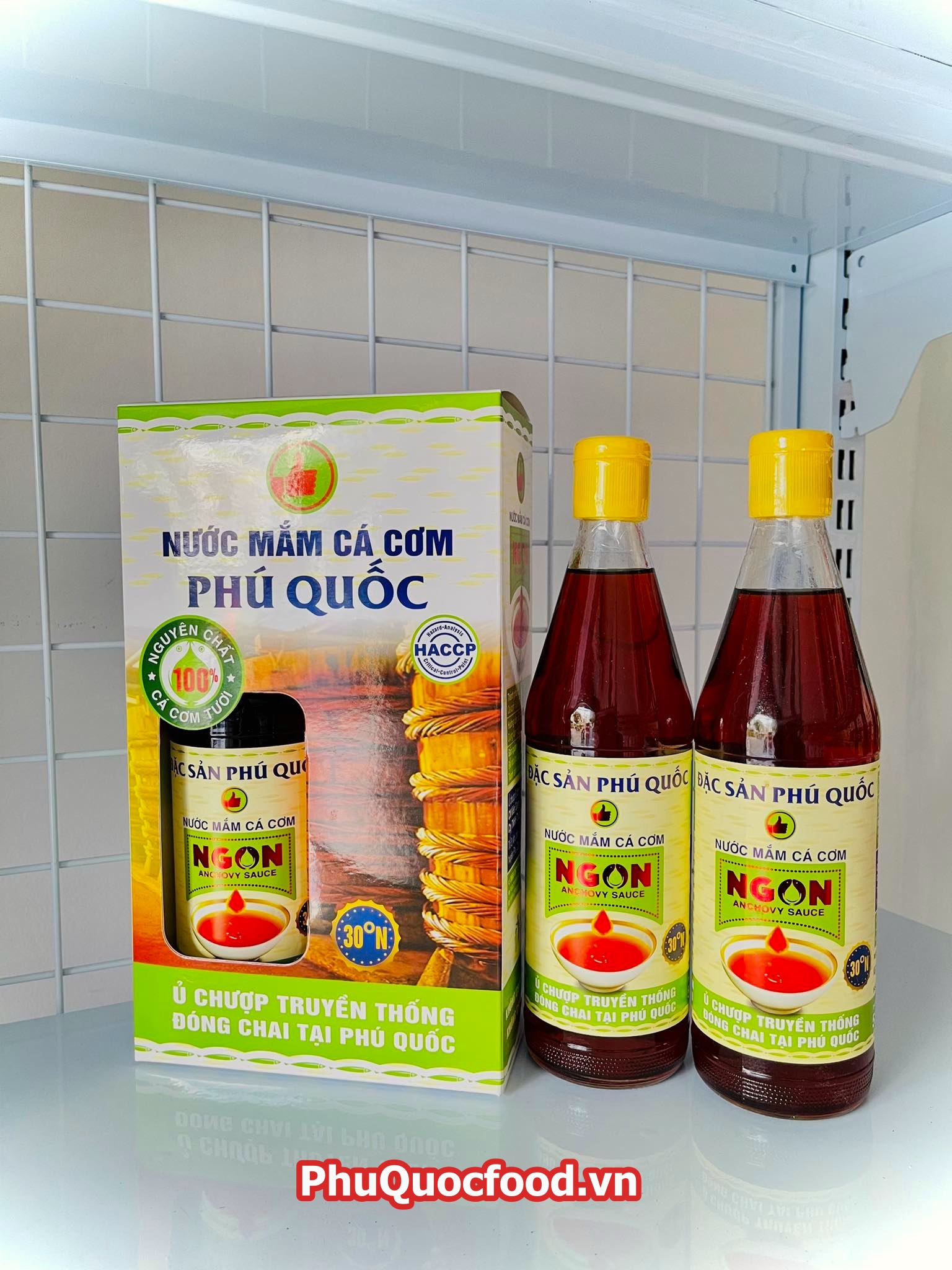Nước mắm cá cơm Phú Quốc NGON 30 độ đạm/520ml (mắm Nhất)