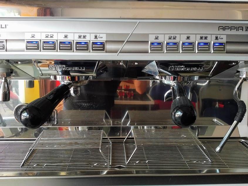 Máy pha cà phê Nuova Simonelli Appia II 2 Group