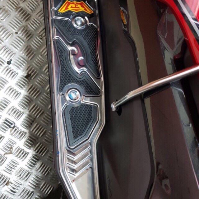 Trang trí bảo vệ air blade 2022-2020 inox