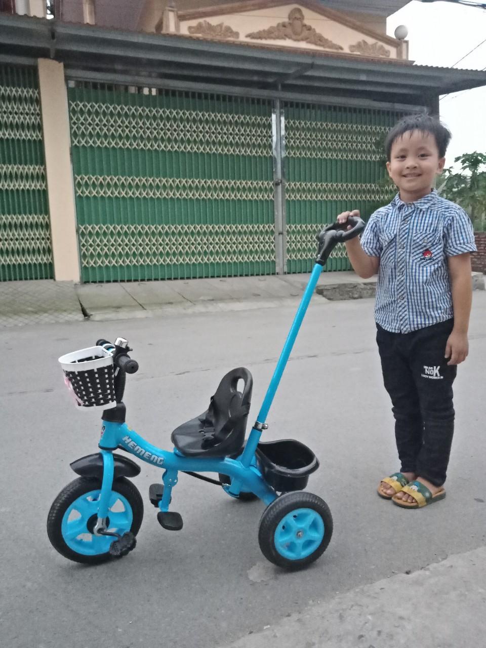 XE ĐẠP 3 BÁNH CÓ CẦN ĐẨY