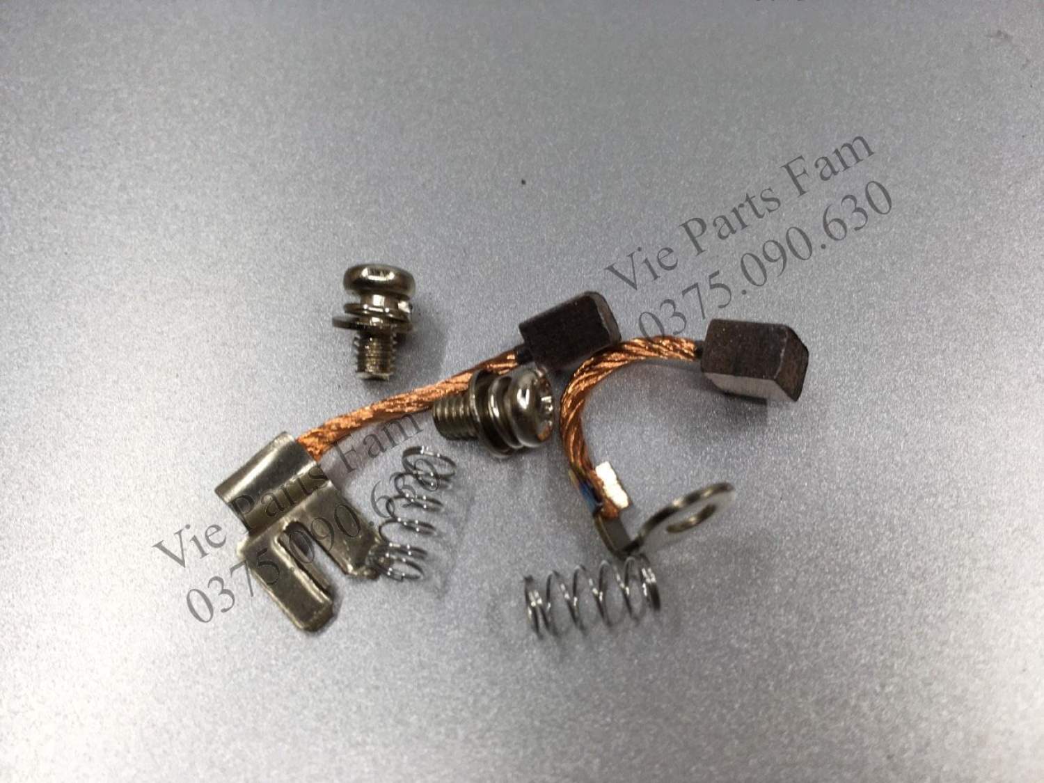 Bộ chổi than đề xe máy Yamaha Sirius (Hàng tốt)