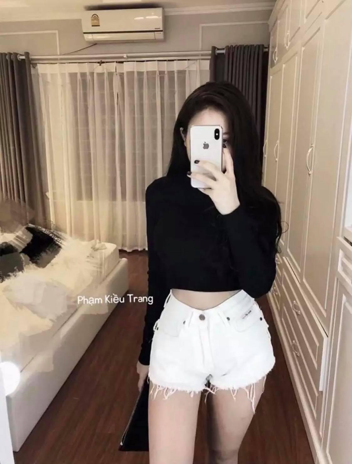 QUần short tua rua vải kaki