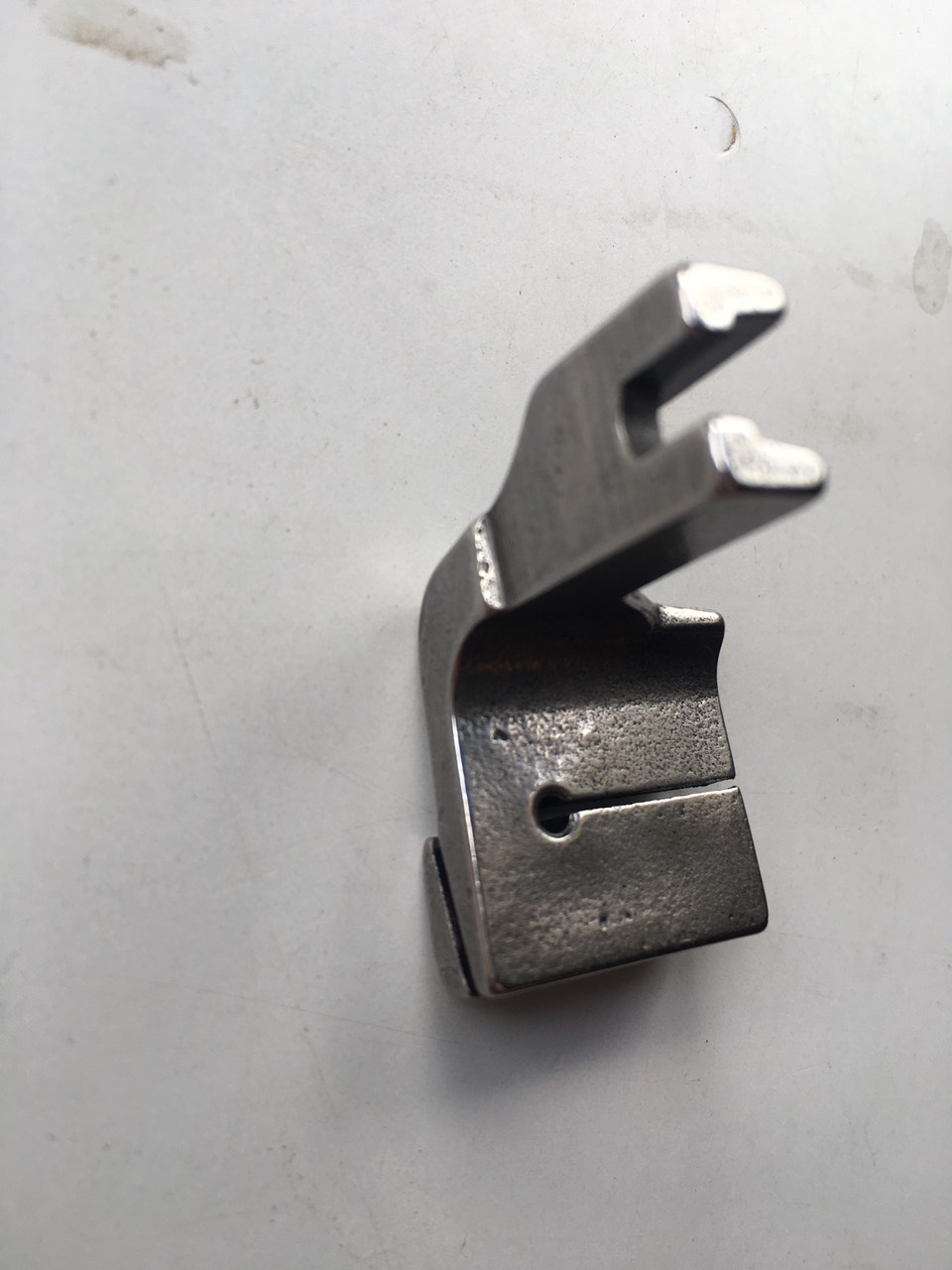 chân vịt nhún bèo 2 lớp dùng cho máy may công nghiệp 1 kim