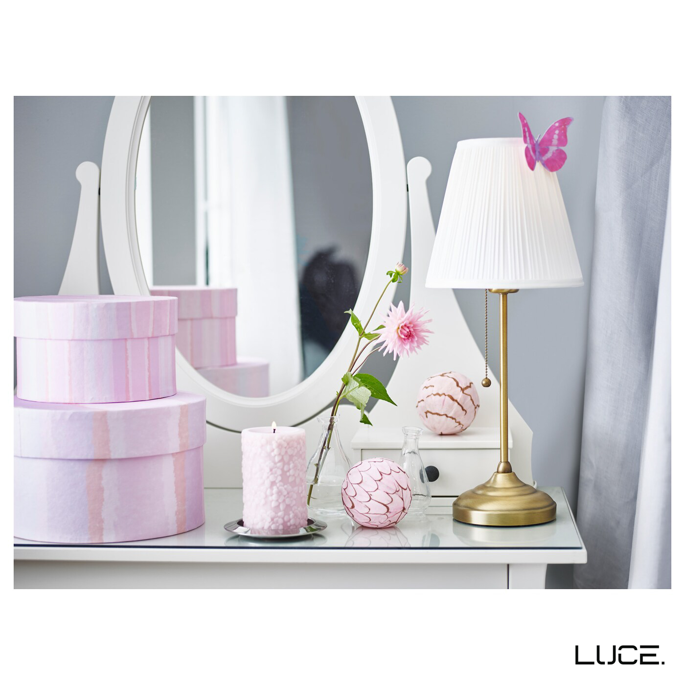 Đèn bàn phòng ngủ IKEA Arstid