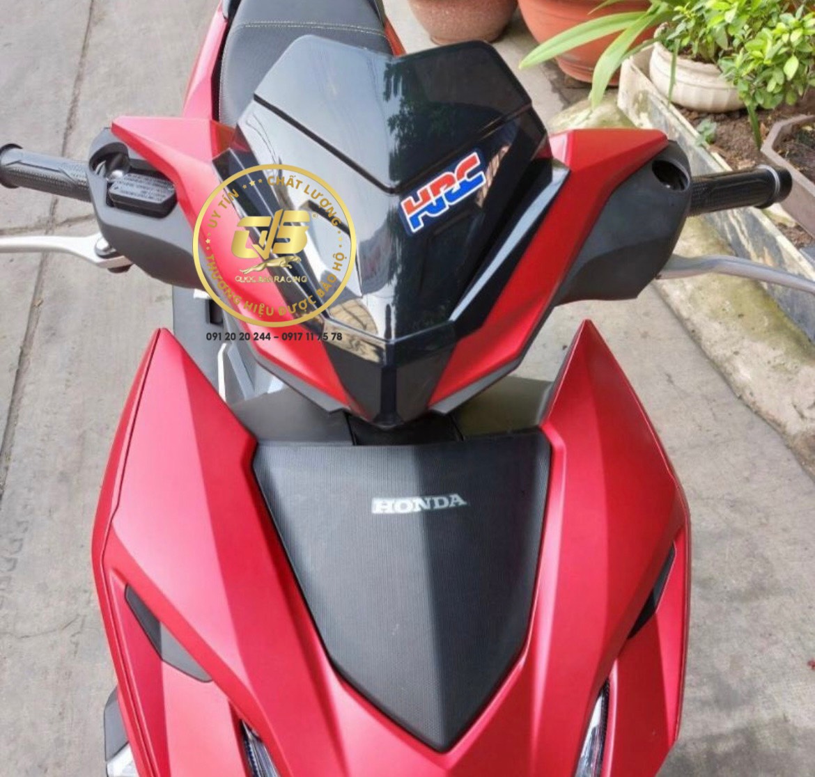 Mão Winner X V3 2022 màu carbon đen (ốp mặt nạ dán)