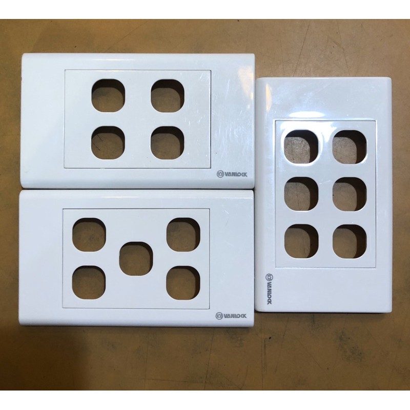 Mặt công tắc hạt tròn 4,5,6 Lỗ mã S18 Sino