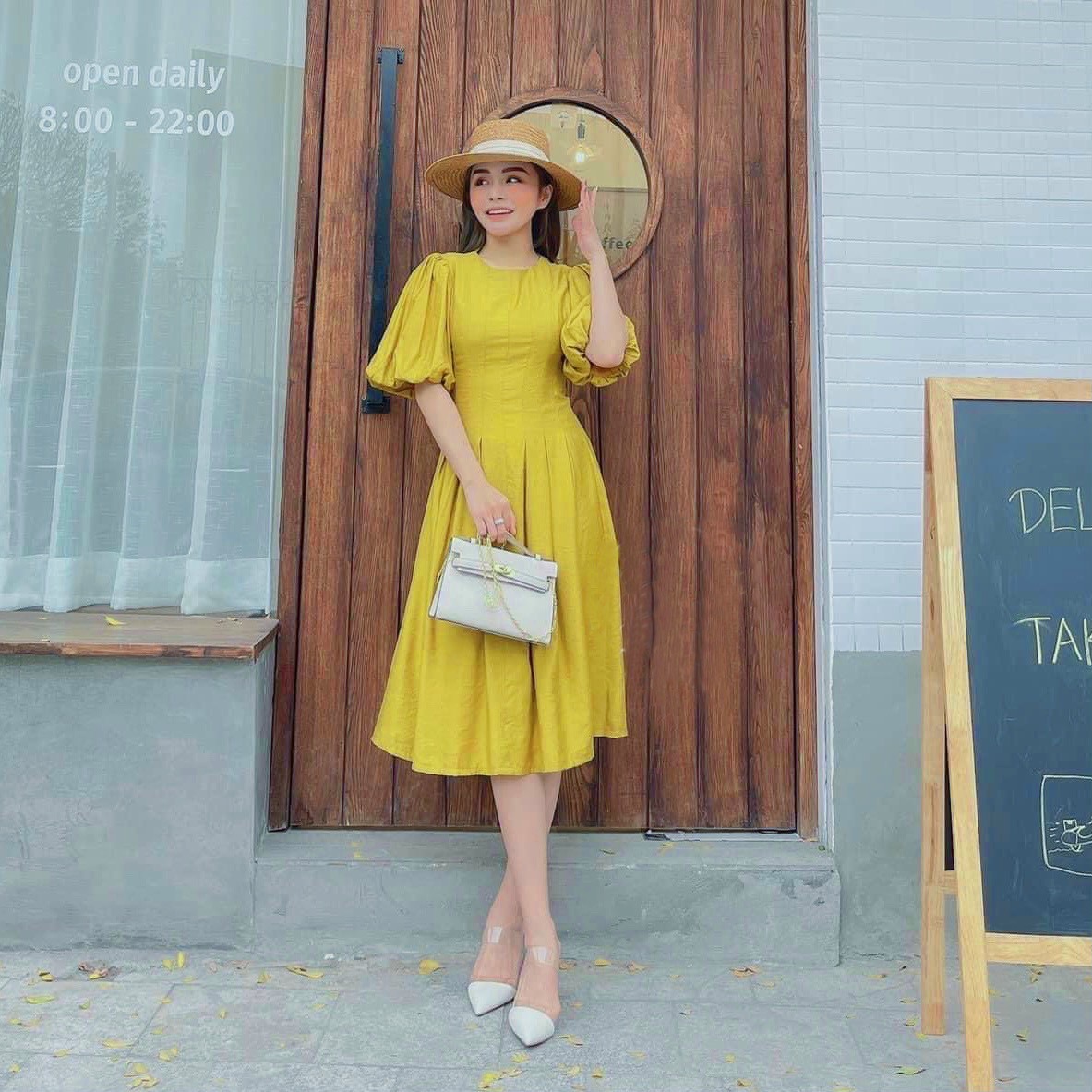 Đầm cổ tròn xếp li 2 màu
