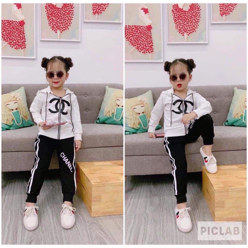 Set thể thao Channl cho bé gái