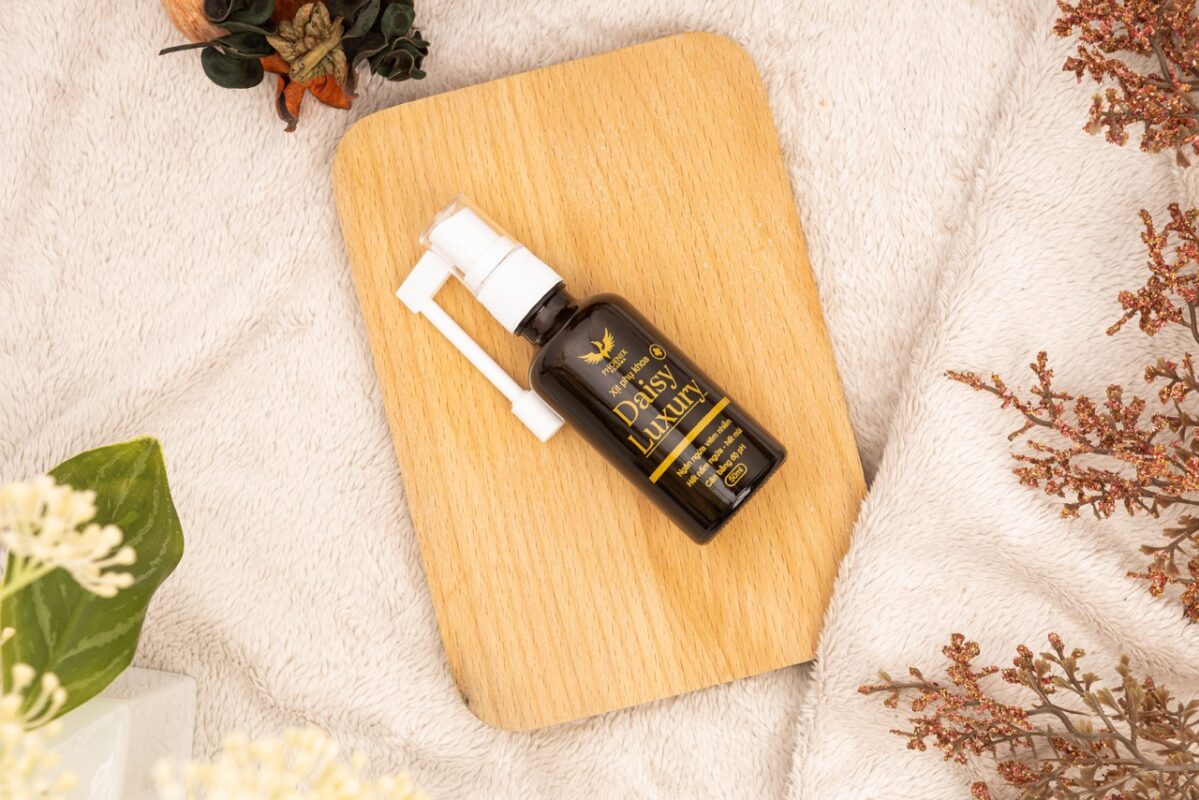 Xịt Phụ Khoa Daisy Luxury 50ml