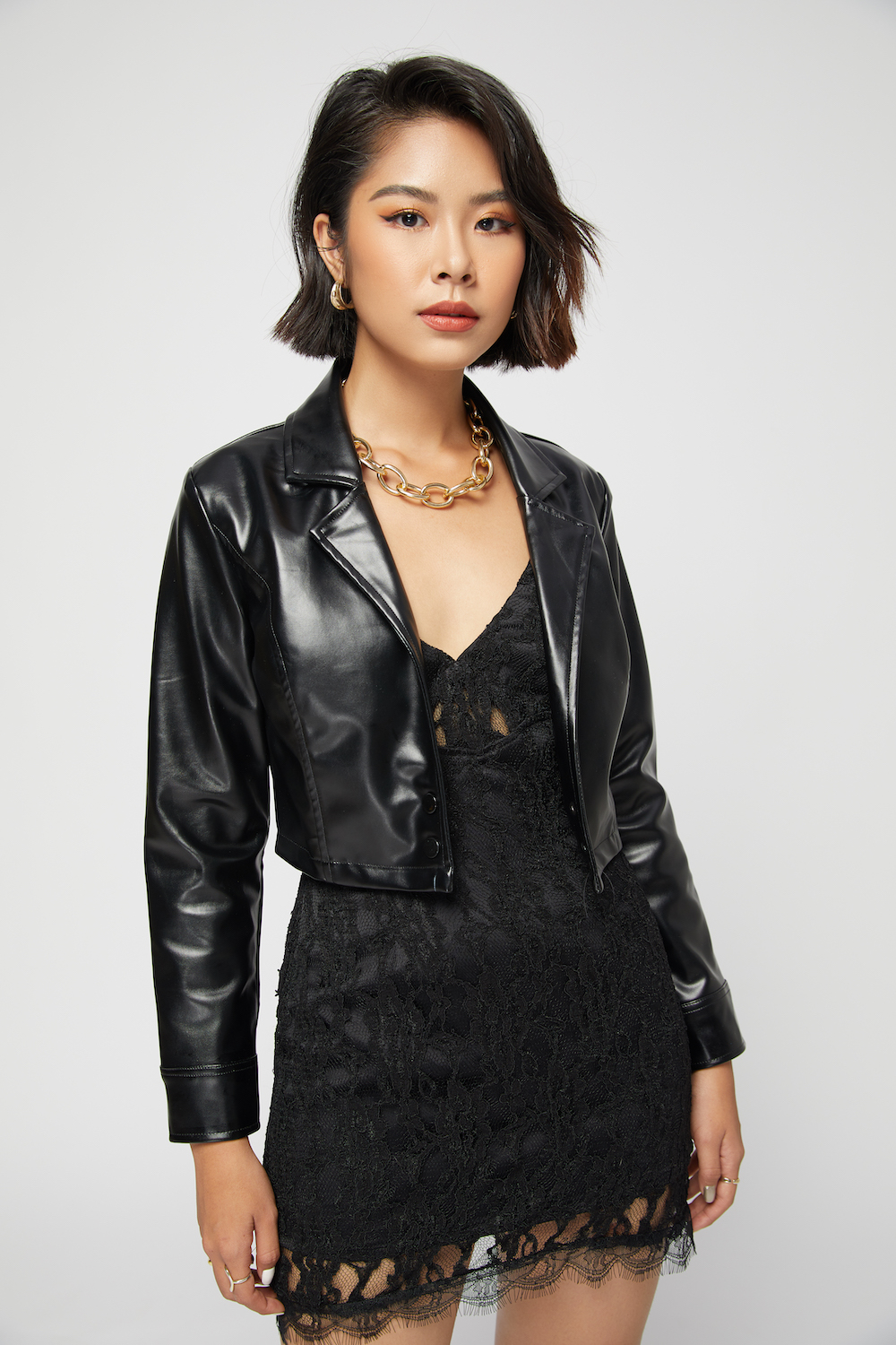 Áo khoác blazer da lửng BLMDE