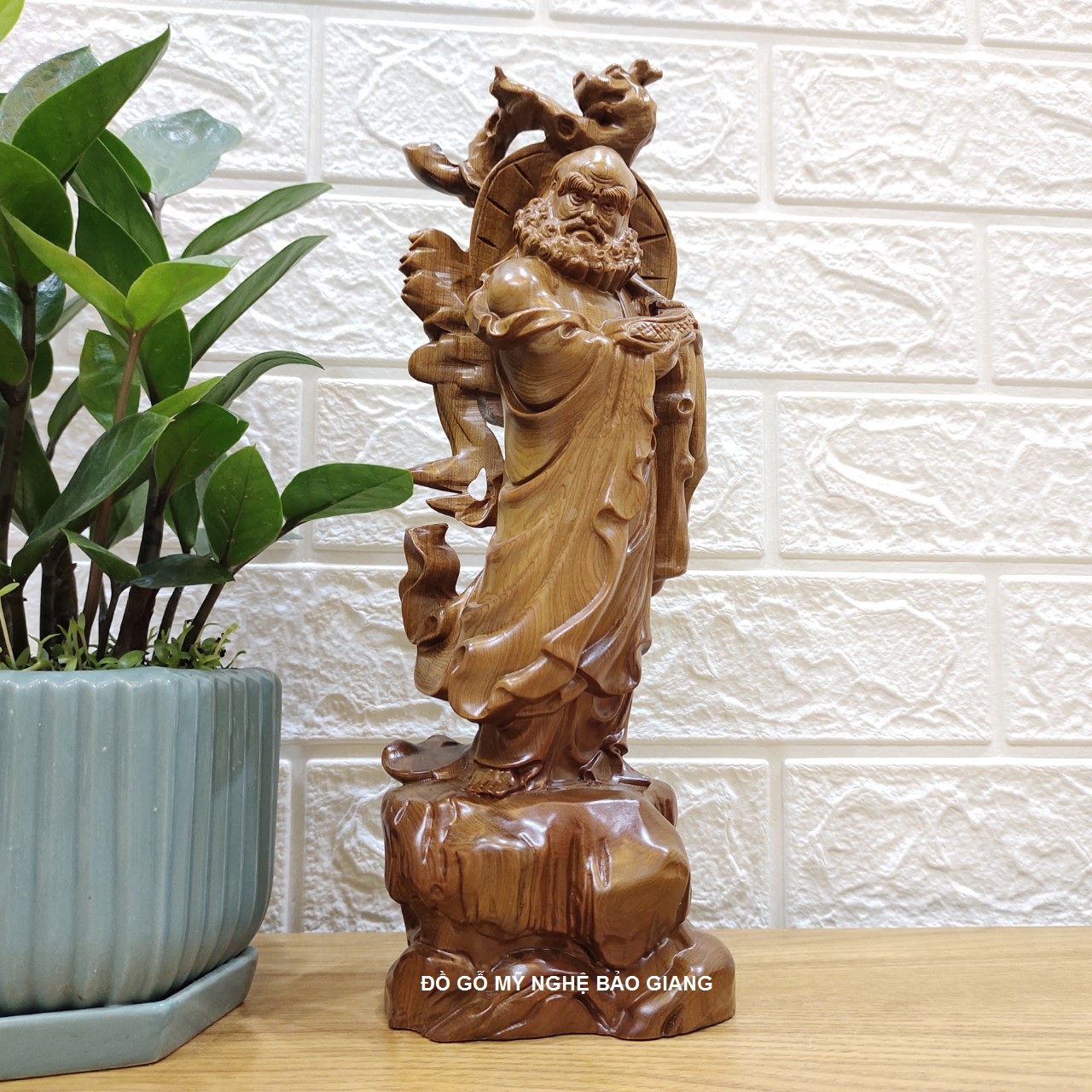 Tượng đạt ma sư tổ gỗ bách xanh