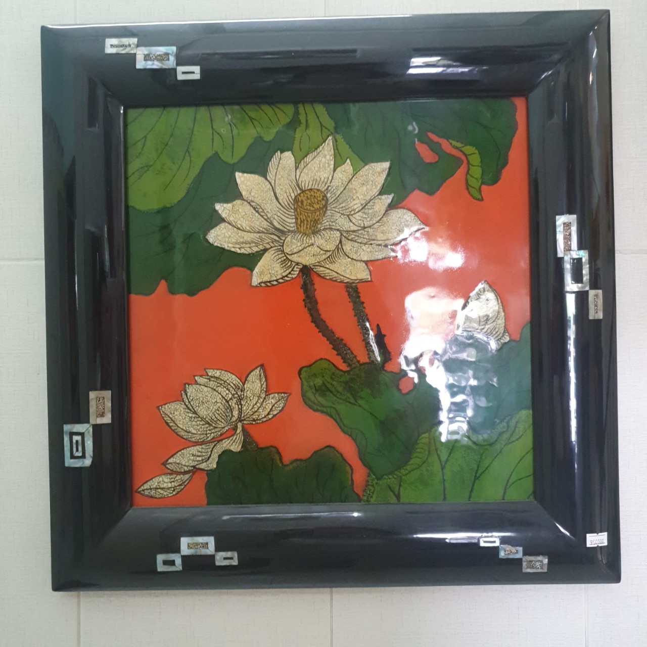 Tranh sơn mài hoa sen cẩn vỏ trứng khung sơn mài cẩn ốc hàng xuất khẩu 55x55 cm