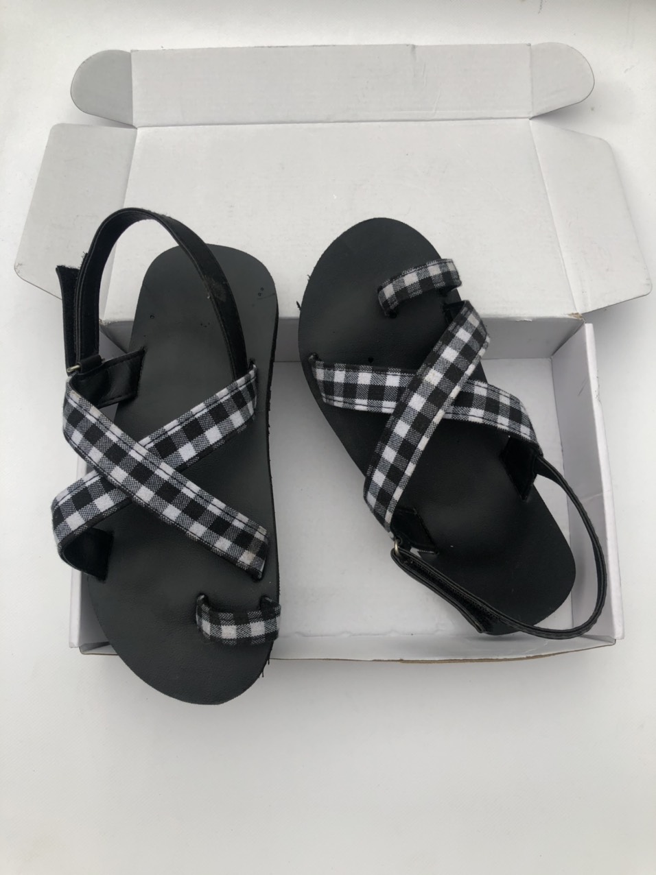sandal chip chip xăng đan nữ ( đế đen quai ca rô) size từ 34 nữ đến 42 nữ