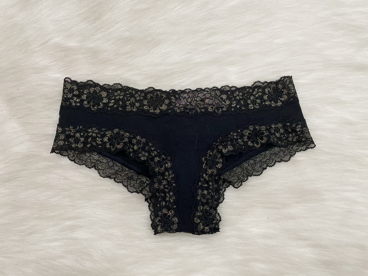 Quần Victoria's secret cheeky - size xs