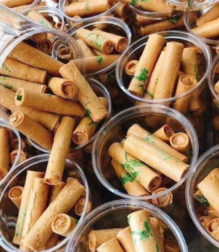BÁNH ỐNG NHÂN KEM ĐẬU PHỘNG