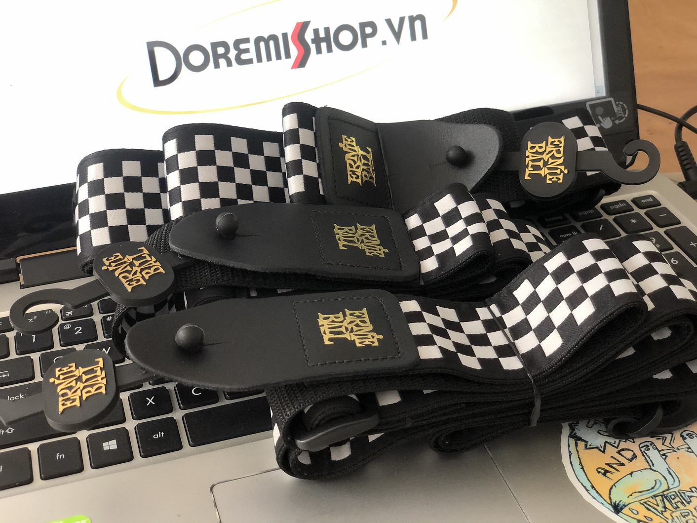 [HCM]Dây đeo đàn Ernie Ball Trắng Đen P04149