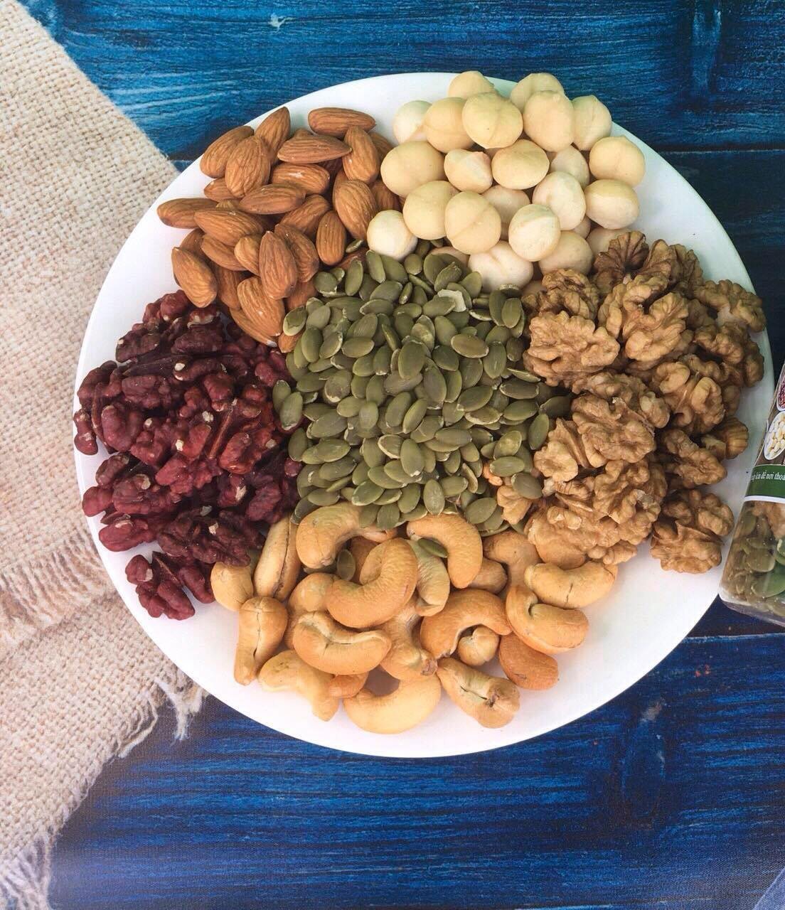 [HCM]Hạt Dinh Dưỡng 500gr - Mix Nuts 5 loại hạt (Óc chó vàng Óc chó đỏ macca hạnh nhân hạt điều hạt bí xanh)
