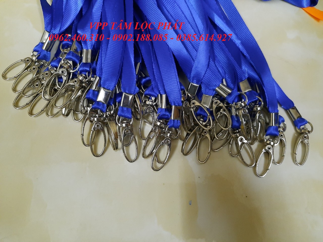 Sỉ 50 DÂY ĐEO THẺ LỤA MÓC SẮT, bản rộng 1cm (HÀNG LOẠI 1 SÁNG BÓNG, BỀN ĐẸP)