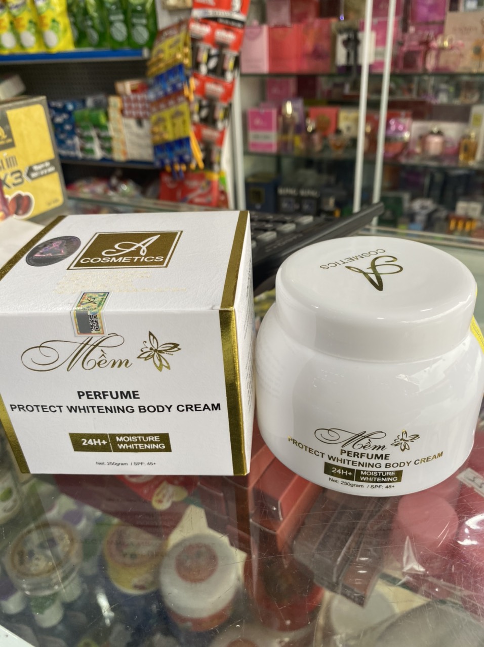 KEM dưỡng trắng da BODY MỀM A COSMETICS