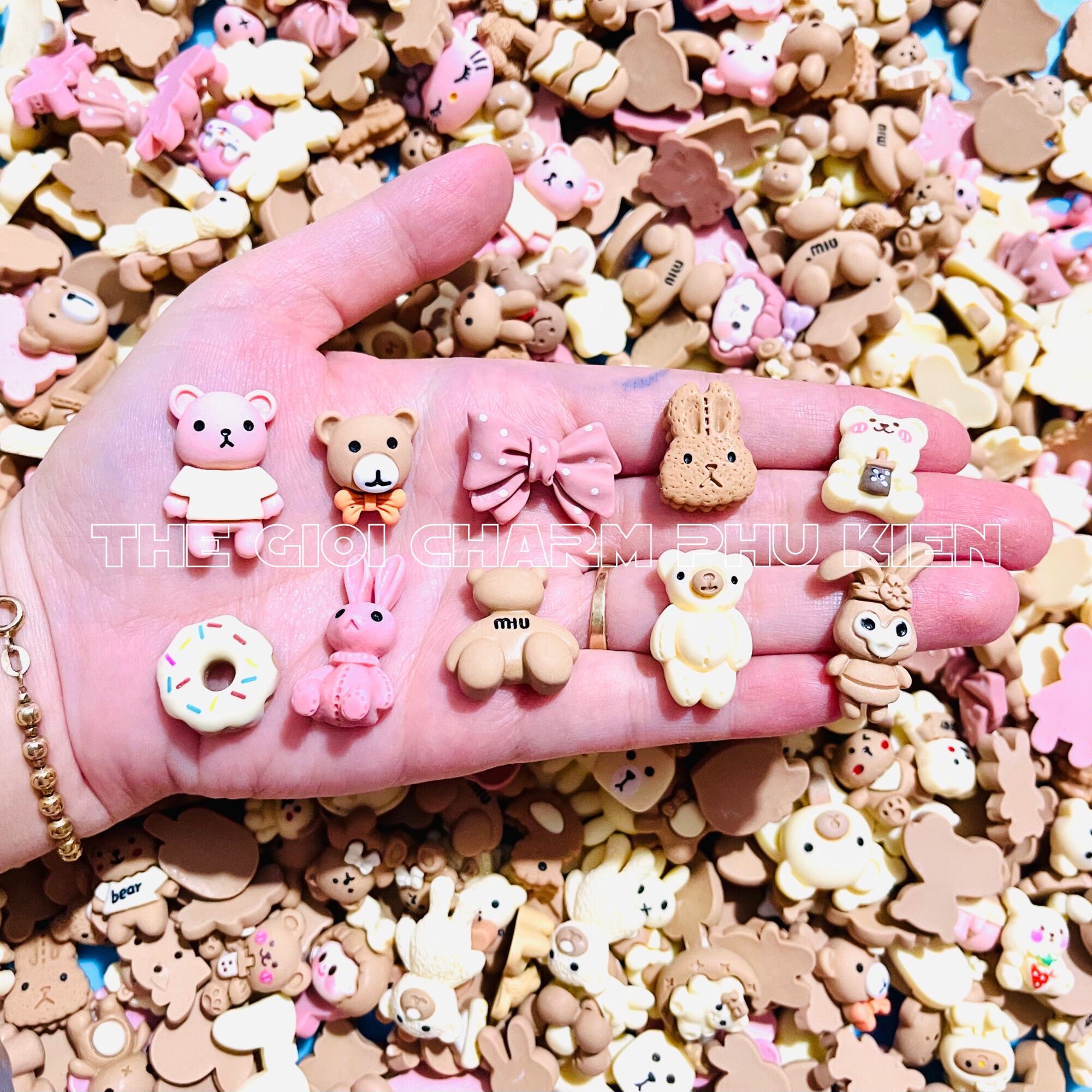 Sét 10 Charm/center Loại Nhám dùng làm phụ kiện tóc cột tóc smile