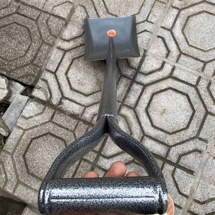 Xẻng thép xới đất làm vườn có cán, chuôi tay cầm