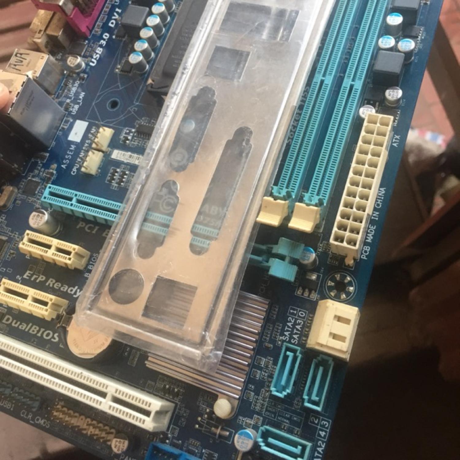 H61 gigabyte ver cao 3.0,4.0,5.0