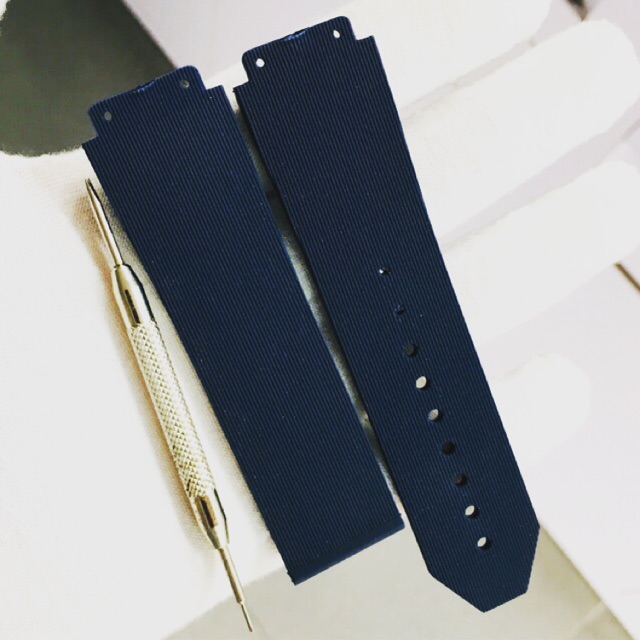 Dây hublot nữ màu xanh navy size13-20-18mm ( tặng kèm tovit thay dây ), cam kết sản phẩm đúng mô tả, chất lượng đảm bảo an toàn đến sức khỏe người sử dụng
